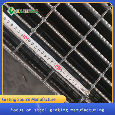 圧力溶接された鋼鉄格子は電流を通された熱いすくいをカスタマイズした