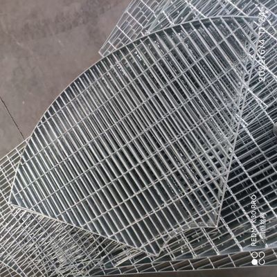 特別な定形電流を通された鋼鉄格子はカスタマイズした