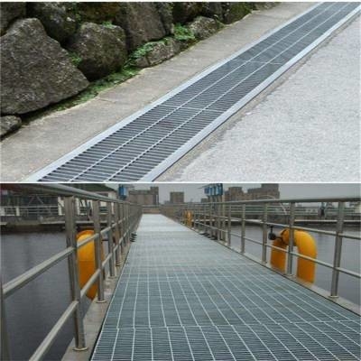 熱い電流を通された鋼鉄耳障りな圧力は鋼鉄耳障りな水火格子の井戸カバー格子を溶接した
