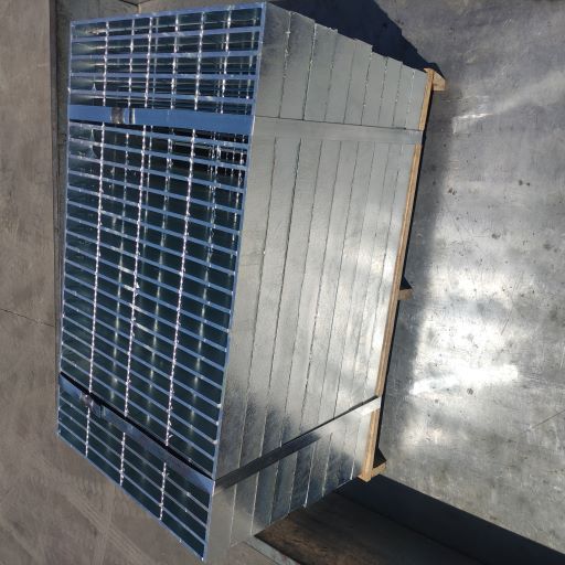 鋼鉄金属の格子